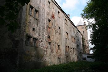Severní průčelí hlavní budovy ( © Ivan Grisa 05/2009)