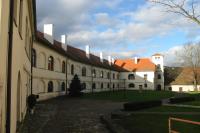 Předklášteří