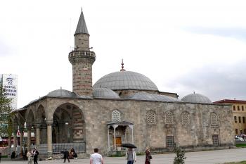 Velká mešita, Ullu Camii, v tureckém Erzurum (© Pavel Vítek 09/2011)