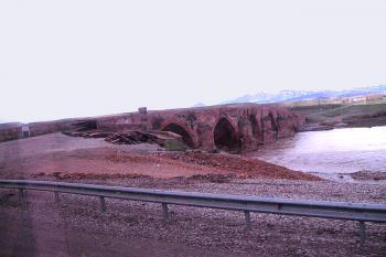 Most Cobandede v turecké provincii Erzurum. (© Pavel Vítek 09/2011)