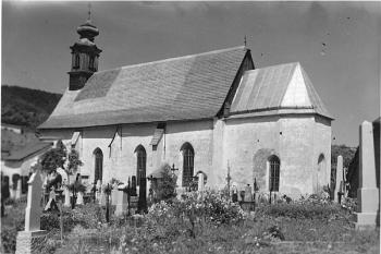 Kostel v 1. polovině 20. století (© zdroj: http://www.banskastiavnica.sk)