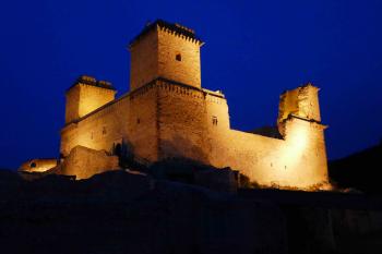 Hrad od SZ. (© Pavel Semple 04/2019)