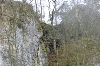 zřícenina hradu Holštejn (© Vlastislav Mareček, 03/2014)