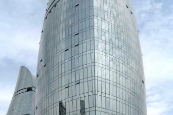 Plamenné věže v azerbajdžánském Baku. (© Pavel Vítek 06/2013)