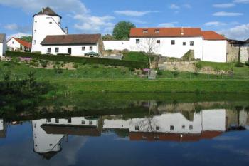 Žumberk (© Jiří Cukr 05/2006)