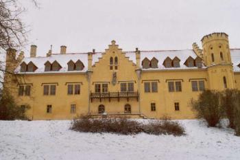 Zámek Nečtiny (2003 ©Šemík)