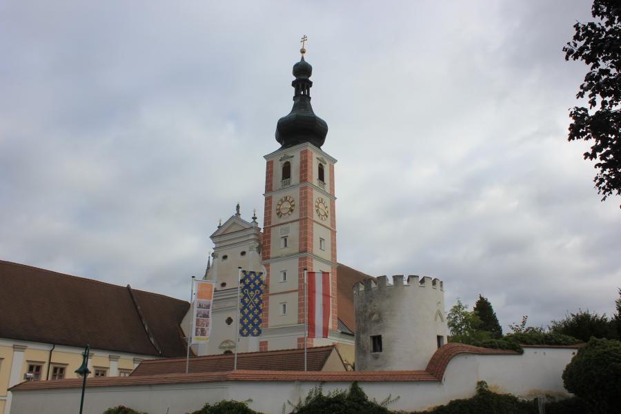 klášter premonstrátů s bazilikou Narození Panny Marie