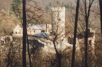 Horní hrad - Hauenštejn (© Pavel Palacký 2003)