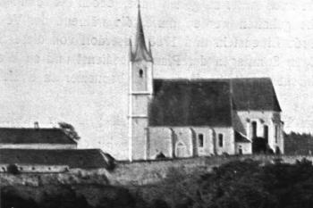 pohled od severu na přelomu 19. a 20. století (© Tietze, Hans, Hoernes, Moritz a Krahuletz, Johann. Österreichische Kunsttopographie; Band V. Die Denkmale des Politischen Bezirkes Horn. Anton Schroll & Co., Wien 1911)