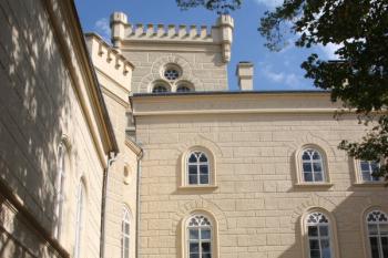 Jižní křídlo z nádvoří ( © Ivan Grisa 08/2009)