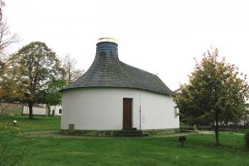 Kaple Jména Panny Marie v Kamenných Žehrovicích u Kladna (© Pavel Vítek 10/2020)