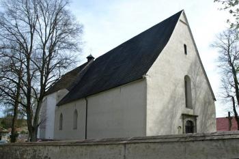 kostel ze severozápadu (© Milan Caha 04/2012)