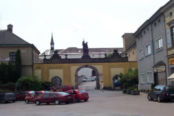Žamberk - zámek (© Ivo Rozehnal, 07/2010)