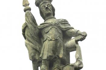 Sloup se sochou sv Floriána v Loučanech u Olomouce. (© Pavel Vítek 10/2020)