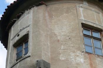 Detail arkýře jihozápadní věžice. (© Ondřej Drlík, 02/2012)