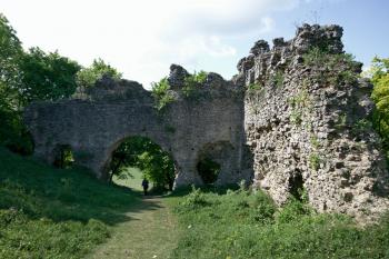 pohled do interiéru první brány (© Pavel Zany Komárek 7. 5. 2009)