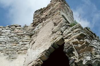 komín v polygonální baště (© Pavel Zany Komárek 7. 5. 2009)
