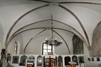 pohled do presbytáře (© Pavel Zany Komárek  10. 8. 2023)