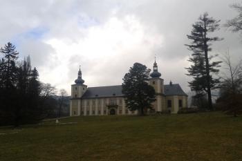 Pohled z parku ( © Ivo Rozehnal 03/2020)