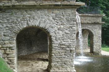 vodní altán v parku (© Jaromír Schoffer, 07/2010)