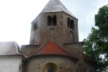 románská část kostela (© MarcoRave, 05/2010)