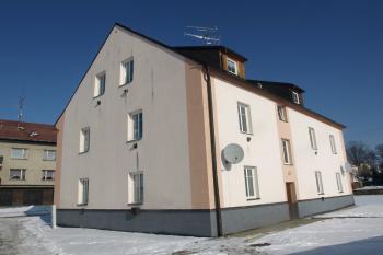  (© Milan Caha 02/2012)