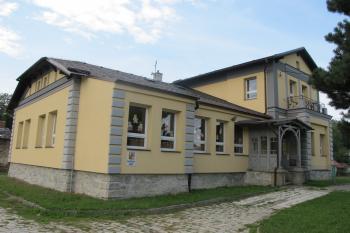 Pohled od jv. (© Dušan Dohňanský 08/2018)