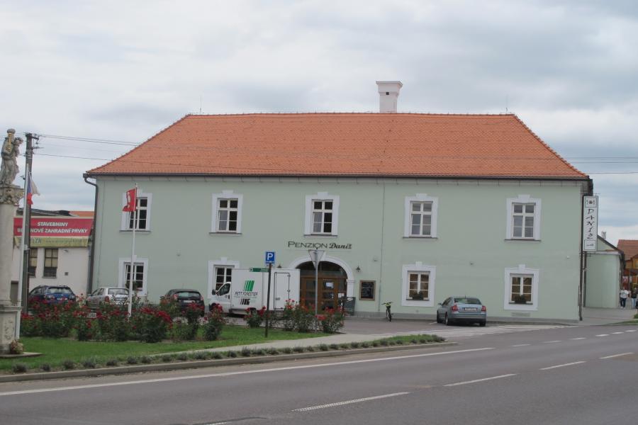 Chvalovice
