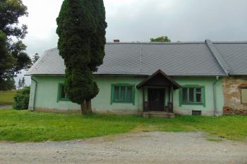Vstupní průčelí (© Dušan Dohňanský  07/2021)