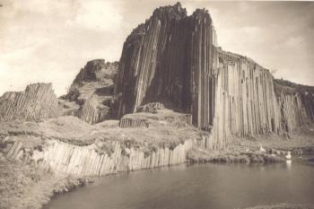 Panská skála - Fotografie z počátku 20. století (soukr.sbírka IvoR) (© anonym)