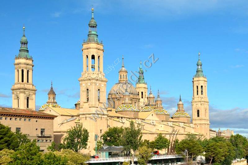 katedrála Santa Maria del Pilar