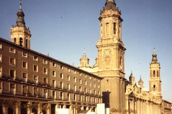 Katedrála Santa Maria del Pilar ve španělské Zaragoze (© Pavel Vítek 06/2005)