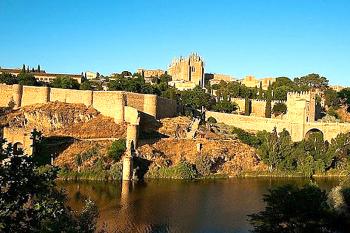 Hradby a brány ve španělském městě Toledo (© Pavel Vítek 06/2005)