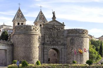 Hradby a brány ve španělském městě Toledo (© Pavel Vítek 06/2005)
