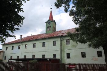 Nejstarší budova firmy, založené v r. 1800. (© Luděk Vláčil 07/2020)