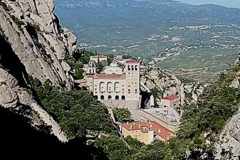 Klášter Monserrat v horách nad Barcelonou ve Španělsku (© Pavel Vítek 06/2005)
