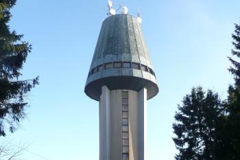 rozhledna na Suchém vrchu ( © Jan P. Štěpánek 11/2008)