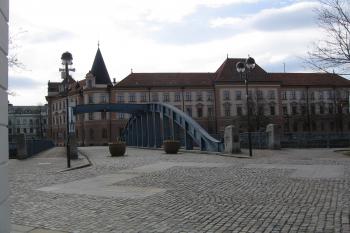pohled ze severu z historického centra města (© Marcela Váňová 04/2021)