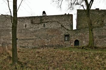 západní průčelí (© Pavel Zany Komárek 20. 1. 2007)