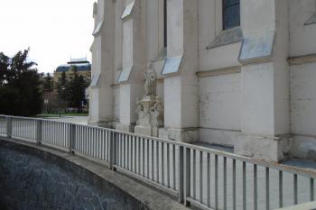 pohled od severovýchodu, vpozadí budova Jihočeského muzea (© Marcela Váňová 04/2021)