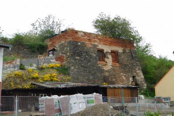bašta, na keré byla postavena synagoga  (© Milan Caha 05/2020)