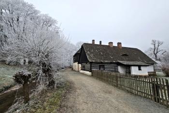 Celkový pohled naa Staré bělidlo (© Jan P. Štěpánek  01/2025)