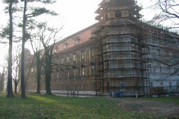 vých.rohová věž v rekonstrukci (© D Dohňanský, 03/2016)