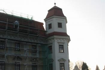 opravená sev.věž (© D Dohňanský, 03/2016)