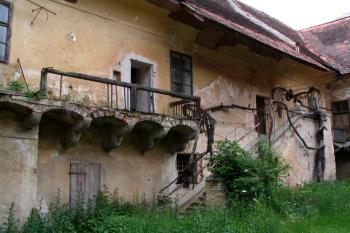 nádvorní fasáda severního křídla (© Pavel Zany Komárek 17/6/2005)