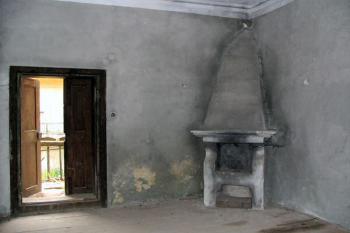 místnost v 1. patře západního křídla ( © Pavel Zany Komárek 17/6/2005)
