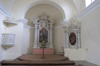 vnitřek kaple (© D Dohňanský, 06/2017)