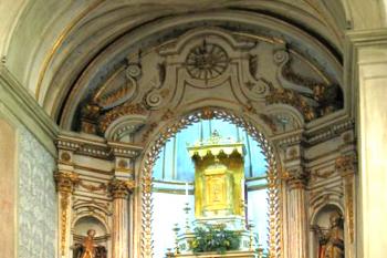 Kostel Milostivé Panny Marie, Santa Maria da Graça, v Santrému v Portugalsku (© Pavel Vítek 06/2005)