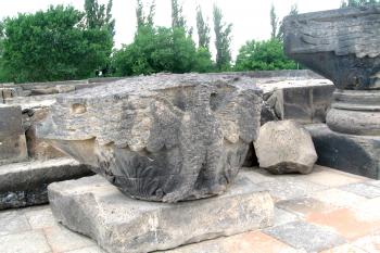 Zříceniny a vykopávky katedrály Zvartnots v Arménii. (© Pavel Vítek 07/2008 )