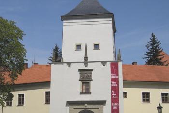 vstupní věž (© de ardoise 05/2005)